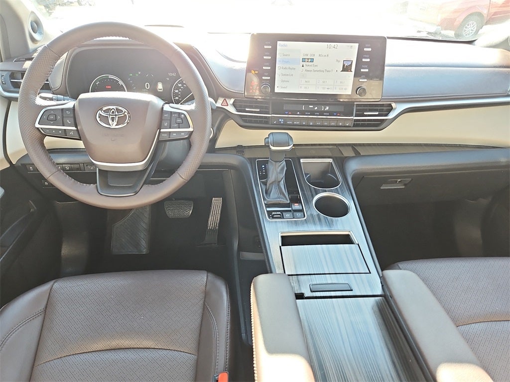 2023 Toyota SIENNA FWD Platinum 7 Passenger